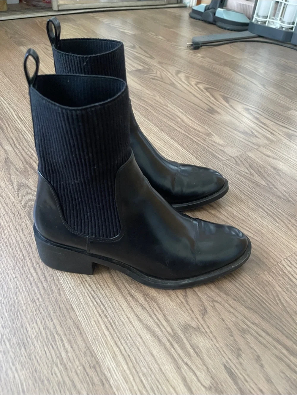 Zara sleek black